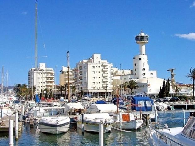 Silv13-Beach, Clima, Wifi, Nice Views Emporda Apartment Empuriabrava Bagian luar foto