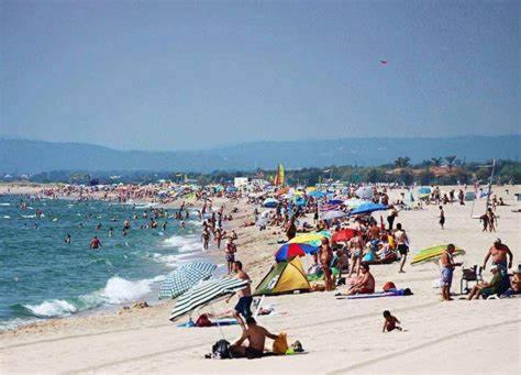 Silv13-Beach, Clima, Wifi, Nice Views Emporda Apartment Empuriabrava Bagian luar foto