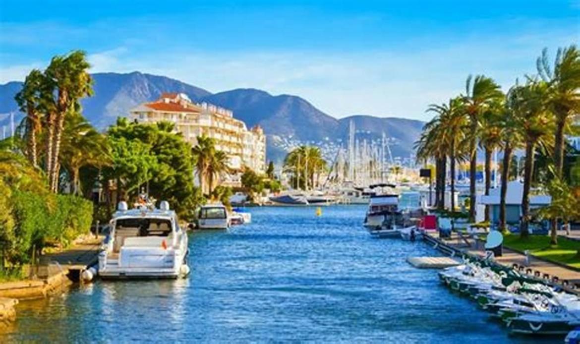 Silv13-Beach, Clima, Wifi, Nice Views Emporda Apartment Empuriabrava Bagian luar foto