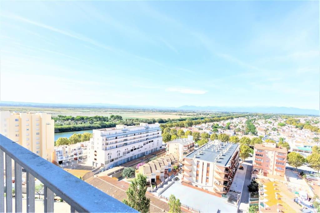 Silv13-Beach, Clima, Wifi, Nice Views Emporda Apartment Empuriabrava Bagian luar foto